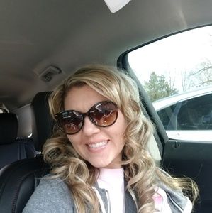 Meet your Posher, Heidi